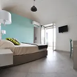 Casa Costanza 3*